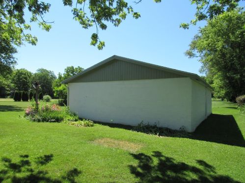 2527 10th St, Hobart IN  46342-5319 exterior