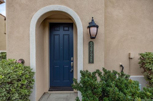 2728 Piantino Cir, San Diego CA 92108-4736 exterior