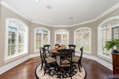 243 Glen Pl, Franklin Lakes NJ  07417-2707 exterior