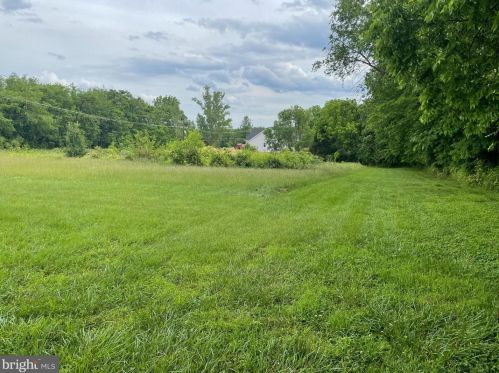 3756 Withers Larue Rd, Charles Town WV  25414-5425 exterior