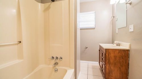 28 Cedar Dr, Davenport FL 33837-9783 exterior