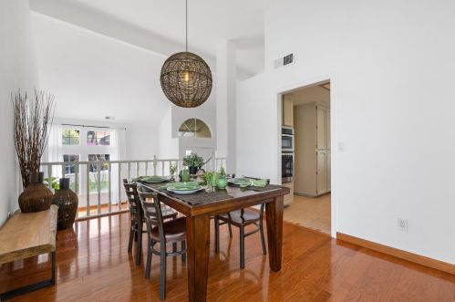 186 Baurer Cir, Folsom CA  95630-6786 exterior