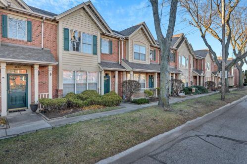 8830 5th St, Hammond, IN 46322-5506