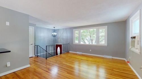 13 Larchmont Dr, Coventry RI exterior