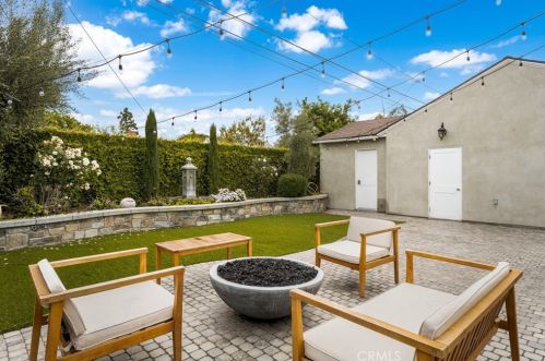 1932 Montair Ave, Long Beach CA  90815-3011 exterior