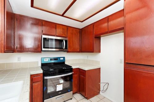 31236 Puas Dr, Temecula CA  92592-5714 exterior