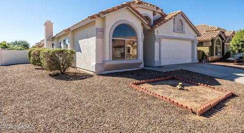 8966 Laurie Ann Dr, Tucson, AZ 85747-5621