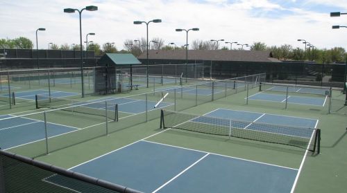 8813 Crestview Dr, Denton TX  76207-8601 exterior