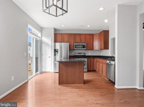 2217 William Harris Way, Woodbridge VA  22191-6381 exterior