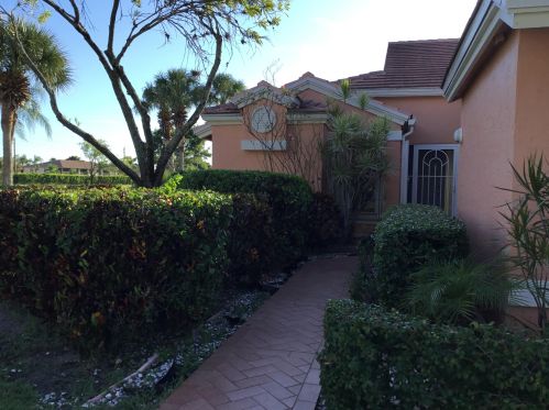 5730 Royal Lake Cir, Boynton Beach, FL 33437-5605