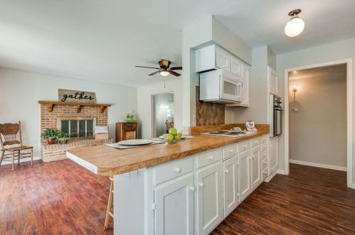 525 Salem Dr, Richardson TX  75080-3352 exterior