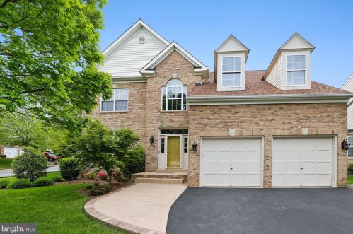 102 Bugle Ct, Leesburg, VA 20176-4965