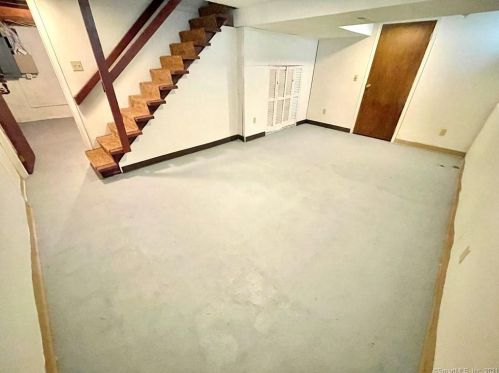 1190 Slater Rd, New Britain CT  06053-1613 exterior