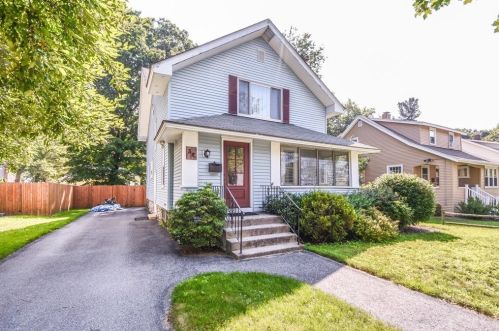 34 Vassar St, Worcester, MA 01602-1508