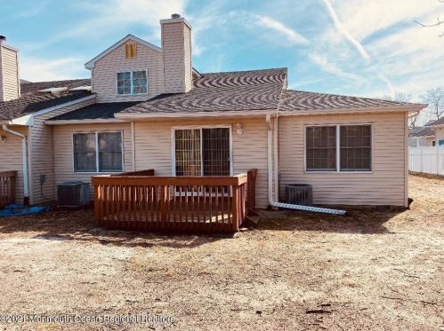 22 Cherrywood Cir, Bricktown NJ  08724-5203 exterior