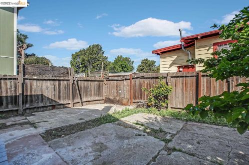 2039 96 Ave, Oakland CA 94603-1936 exterior