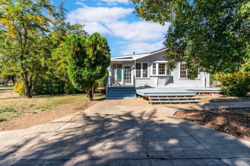 9401 Colony Dr, Redwood Valley, CA 95470-9703