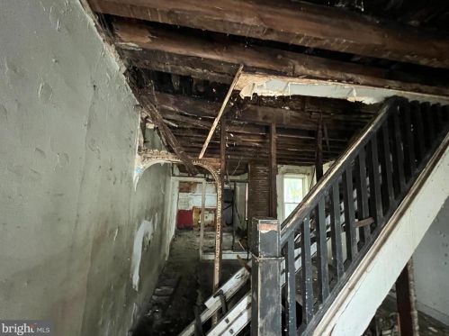 746 Pine St, Camden, NJ 08103-2450