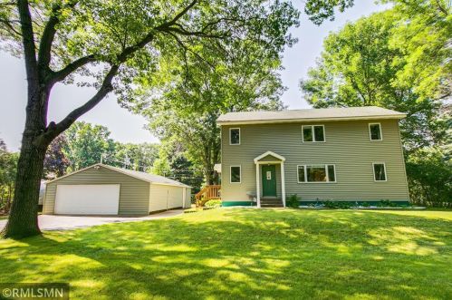 3660 Centerwood Rd, Lino Lakes, MN 55014-2602