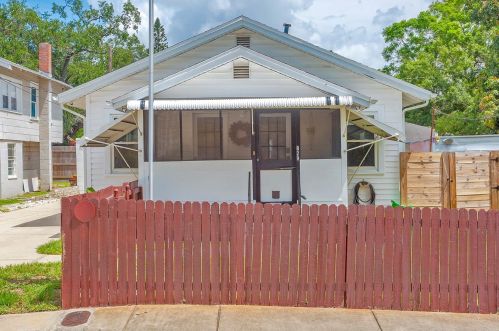 829 10th Ave, Saint Petersburg, FL 33701-4725