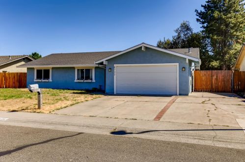 8732 Lodestone Cir, Elk Grove, CA 95624-2520