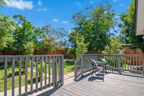 142 M St, Rio Linda CA  95673-2135 exterior