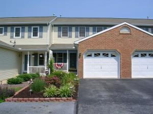 11 Penny Ln, Lebanon, PA 17046-9214