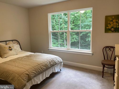 345 Phillips St, Fredericksburg VA  22405-2715 exterior