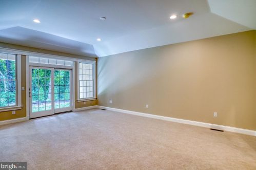 94 Wolf Creek Cir, Dover DE  19901-4917 exterior