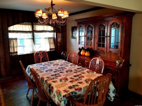 2119 Deer Park Ave, Deer Park, NY 11729-1320