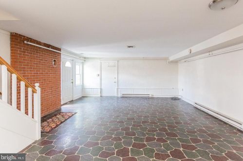 130 Delp Rd, Lancaster PA  17601-3906 exterior
