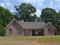400 Haley Ln, Munford, TN 38058-7377