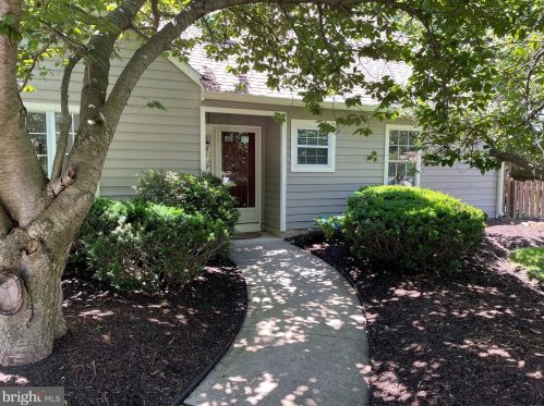 101 Orchard Ct, Blue Bell, PA 19422-2800