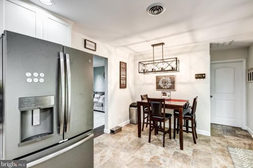 1030 Littlestown Rd, Littlestown PA 17340-9442 exterior