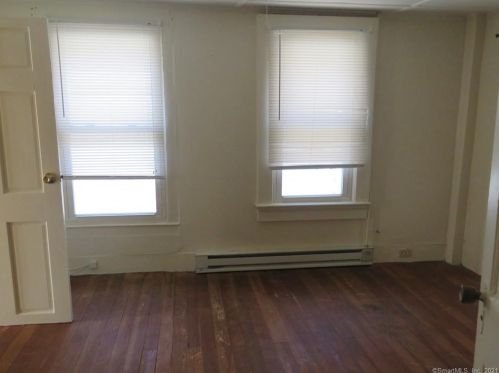 207 Main St, Colchester CT  06415-1405 exterior