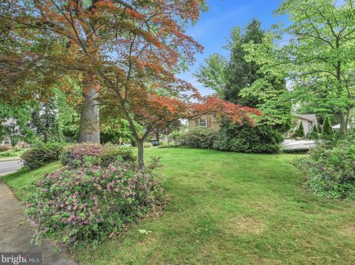 612 Beechwood Rd, Willow Grove PA  19090-1304 exterior