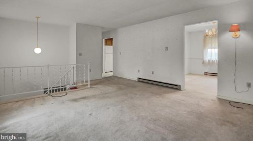 1500 Terrace Ave, Carlisle PA  17013-9369 exterior