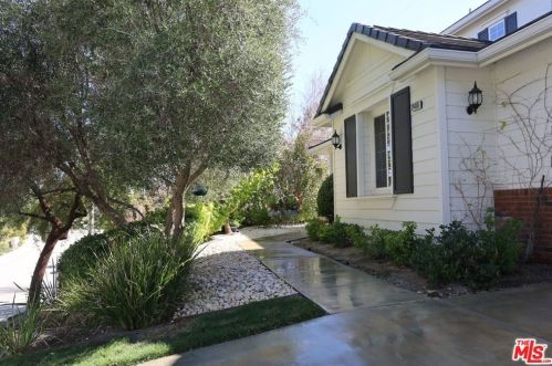 24450 Gable Ranch Ln, Santa Clarita, CA 91354-1596