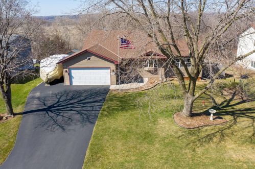 1417 Summit Ave, Grey Cloud Island, MN 55071-1449