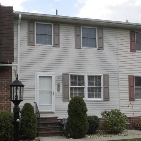 1011 Alpen Strasse, Latrobe, PA 15650-3410