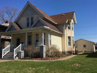 1211 Pershing Blvd, Clinton, IA 52732-5205