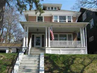 905 Myrtle Ave, Albany, NY 12208-2219