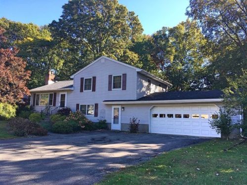 2 Birchwood Dr, Rhinebeck, NY 12572-1003