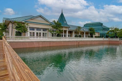 178 Carriage Ln, Hicksville NY  11803-1528 exterior