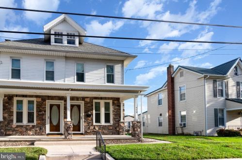 479 State St, West Enola PA  17025-3004 exterior