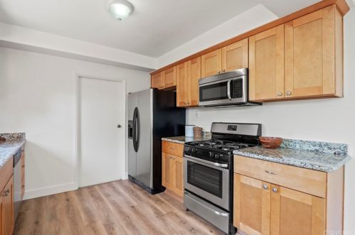 3653 El Caminito, Glendale CA 91214-1716 exterior