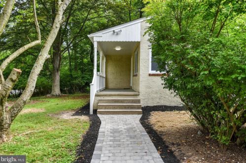 512 Uwchlan Ave, Downingtown PA  19335-1729 exterior