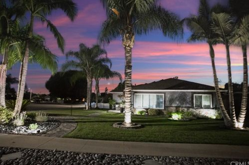 801 Chestnut Ave, Brea, CA 92821-6404