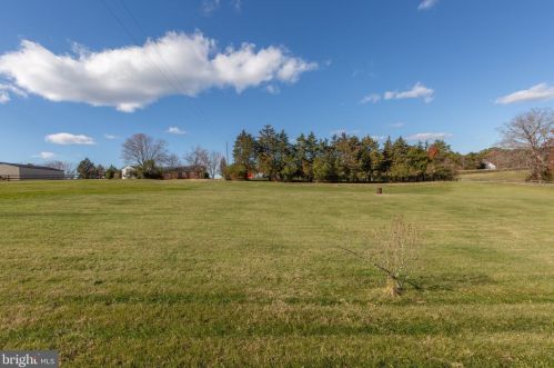 6149 Courthouse Rd, Spotsylvania VA  22551-6111 exterior