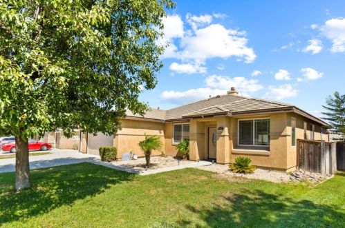 245 San Remo Ave, San Jacinto CA  92582-3082 exterior